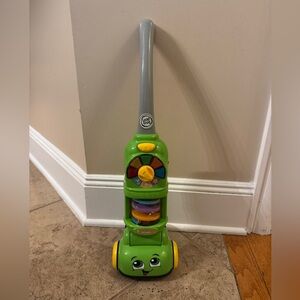 LeapFrog Colorful Kids Learning Vacuum with 4 Coins